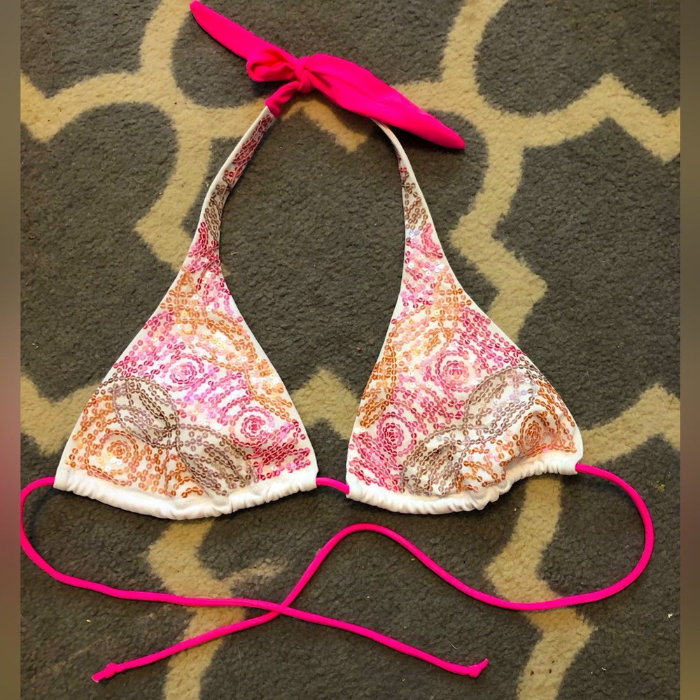 Victoria’s Secret bikini top